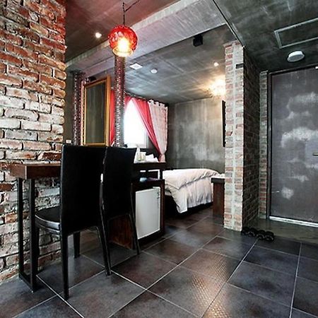 Мотель Baron De Paris Сеул Экстерьер фото
